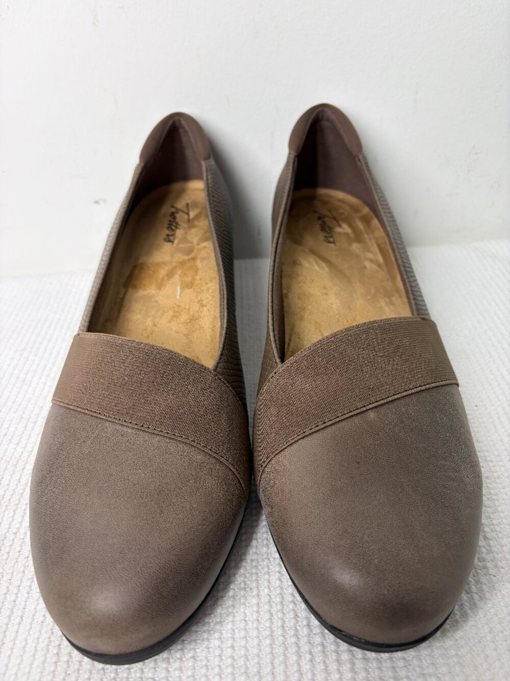 Trotters Womens 12N Shoes Melinda Brown